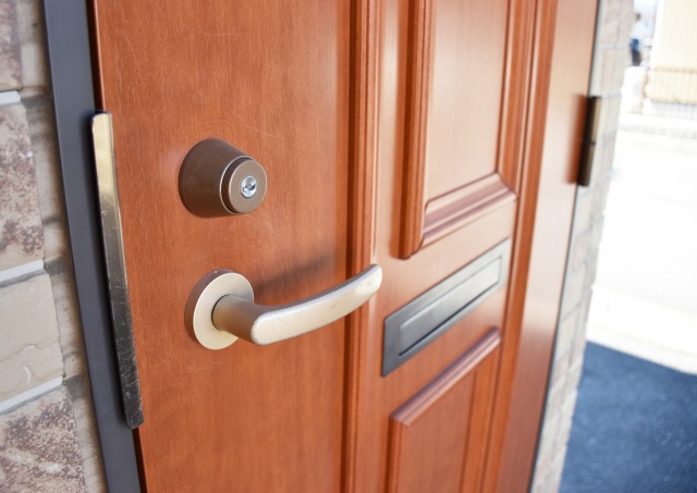 防犯対策　玄関